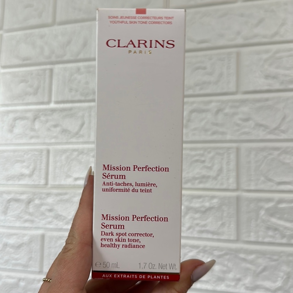 Clarins Paris Mission Perfection Serum